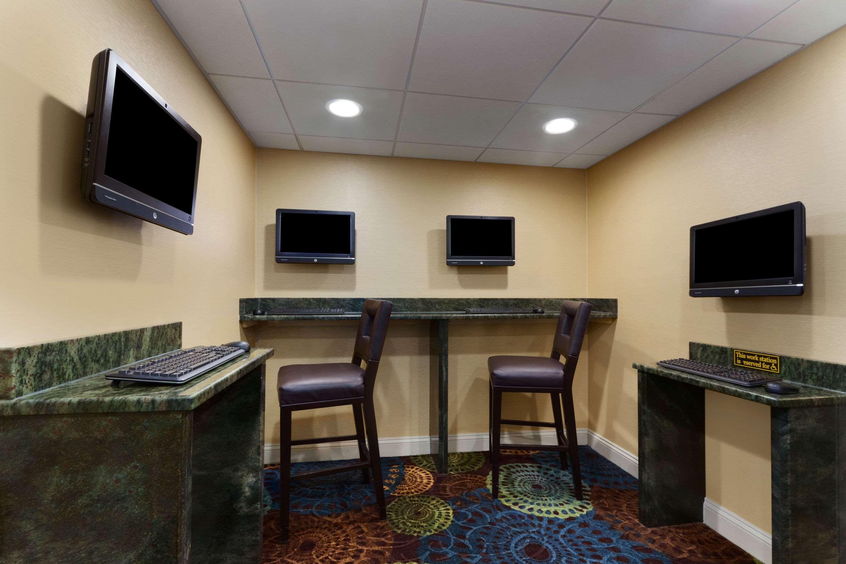 Comfort Inn&Suites Glen Mills - Concordville Eksteriør billede